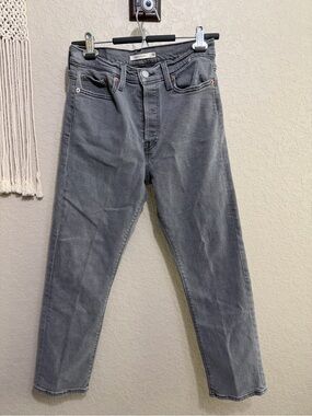 Levis Jeans Womens Sz 29 Charcoal Gray Straight High Denim Wedgie Button Fly